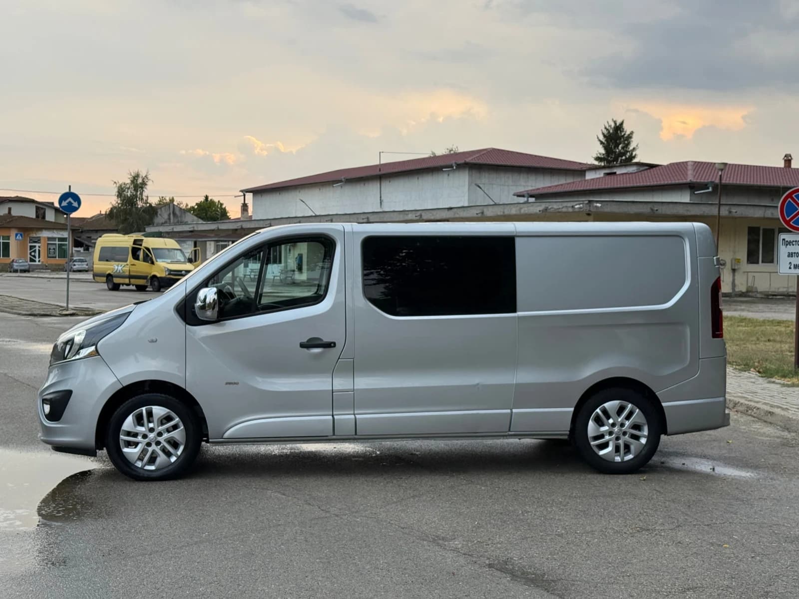 Opel Vivaro 1.6CDTI L2H1 — снимка 6 от 14
